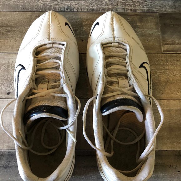 Nike Air Court Shoes - Picture 2 of 3